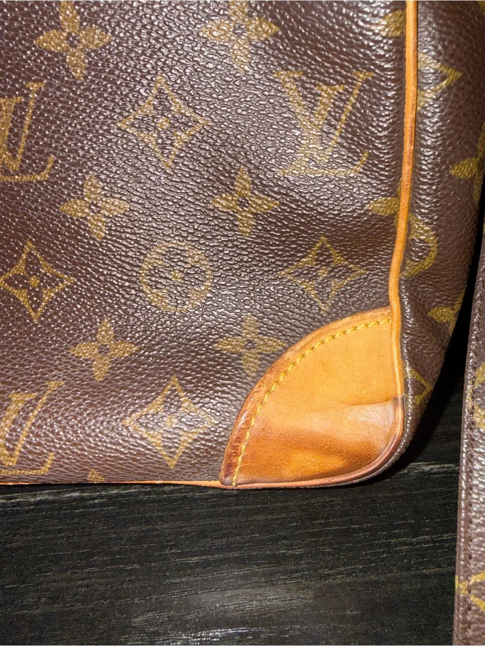 Louis Vuitton classic louis